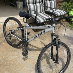 Jamis Bike - 2008 Trail X