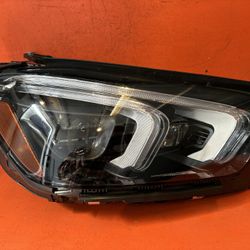 2020-2023 Mercedes GLE Right Passenger Multi Beam LED Headlight OEM 20 21 22 23