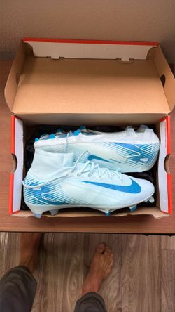NIKE MERCURIAL SUPERFLY 10 ELITE Size 11 Men’s