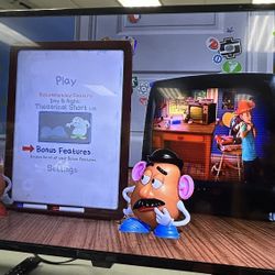 INSIGNIA 39” LED SMART TV