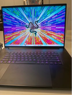 RTX 4090 – Razer 18 Gaming Laptop | 2K 240Hz | i9-13980HX | 64GB DDR5 | 2TB SSD