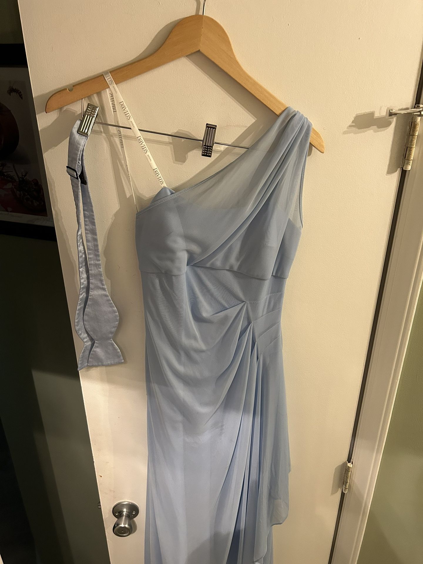 Light Blue Dress Size 0-2 + Matching Bow Tie