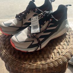 Men’s Adidas Shoes 