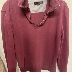 Banana Republic Men’s Burgundy Half Zip Sweater, Medium