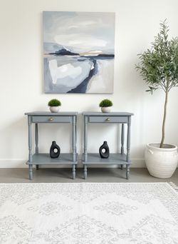 🍃Matching Pair of Nightstands/End Tables🍃