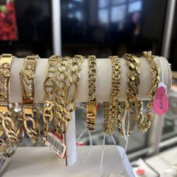 10kt And 14kt Different Prices And Sizes We Do Offer Layaway 10% Down 