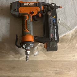 Ridgid 18 Gauge Brad Nailer 