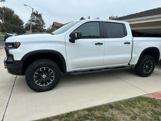 2026 Chevy ZR2 wheels and tires new!