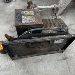 S70   Bobcat Trencher