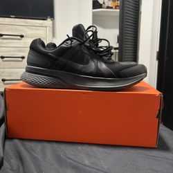 Men Nike Running Shoes