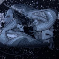 NIKE HYPER KO 2 GREY