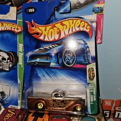 Super Smooth T-hunts Hotwheels