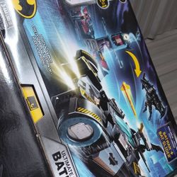 Ultimate Transforming Batmobile 3-1 