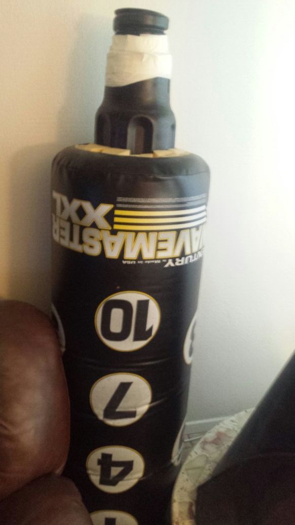 Wavemaster XXL screw is taped up includes lock nut plus base