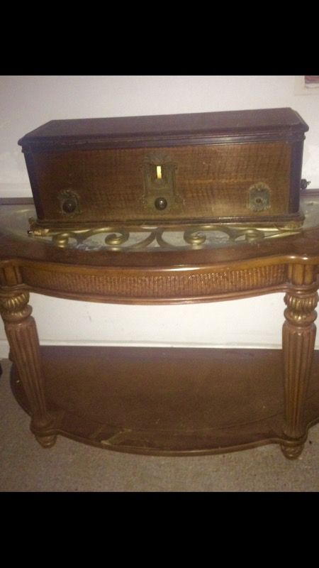 Antique Tube Radio