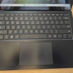 Surface Laptop 3, i5 10th Gen, 256 GB SSD, Windows 11