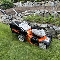 STIHL RMA 460 19 in. 36 V Battery Lawn Mower