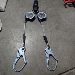 Saftey Duo Lanyard Retractable 8' Brand NEW!! RETAILS FOR OVER 700