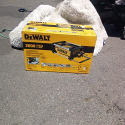 New De Walt  Power Washer
