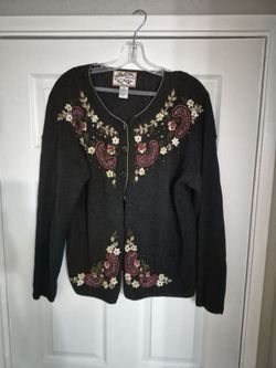 Size M Black Sweather