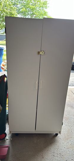 Free - white storage cabinet - needs a little repair