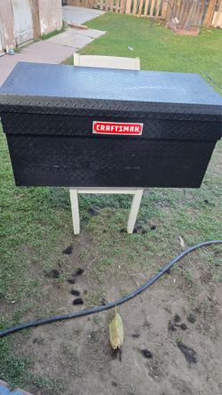 CRAFTSMAN TOOL BOX