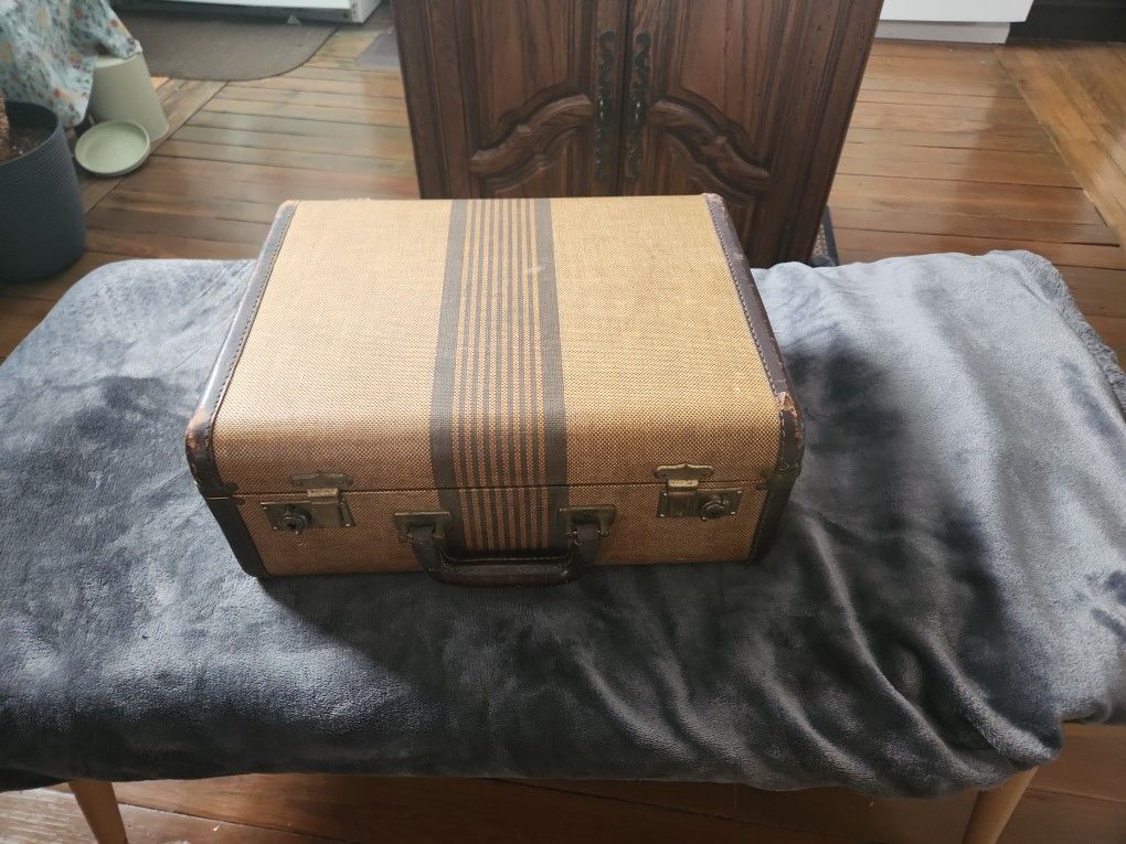 Antique Suitcase With Key