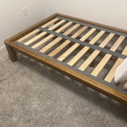 THUMA Twin Bed