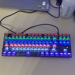 Keyboard with lights good condition