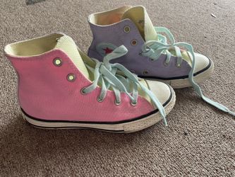 Converse. Girl Size 1