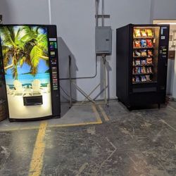 VENDING MACHINES WITH CREDIT CARD READERS