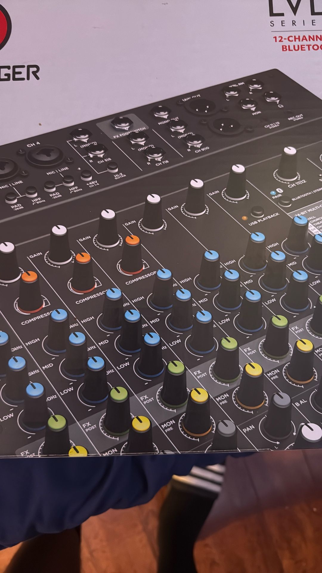 Harbinger LX12 Mixer