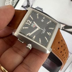 Tag Heuer Professional Golf Men's Wristwatch, Special Edition,Titanium and leather strap. Swiss made quartz Ronda movement. Mint condition.  