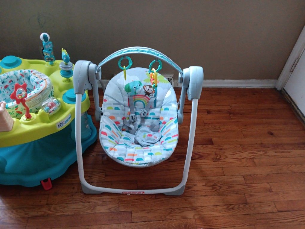 Infant SWING AND ACTIVITIES SAUCER
