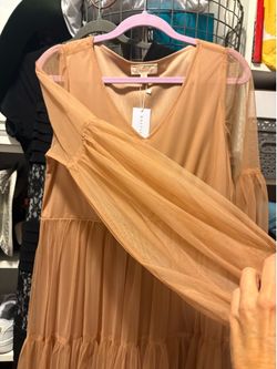 NWT Baltic Born (Listicle) Tiered Tulle Dress - Peach/Tan - Size Medium BRAND NEW