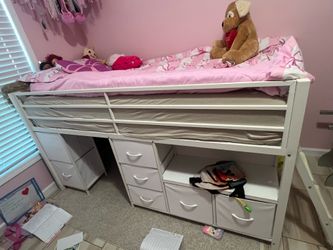 Toddler bed