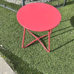 Metal End Table / Plant Stand