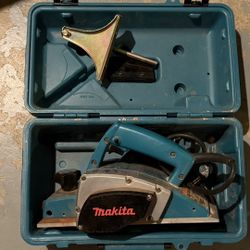 Makita N1900B Power Planer with Case