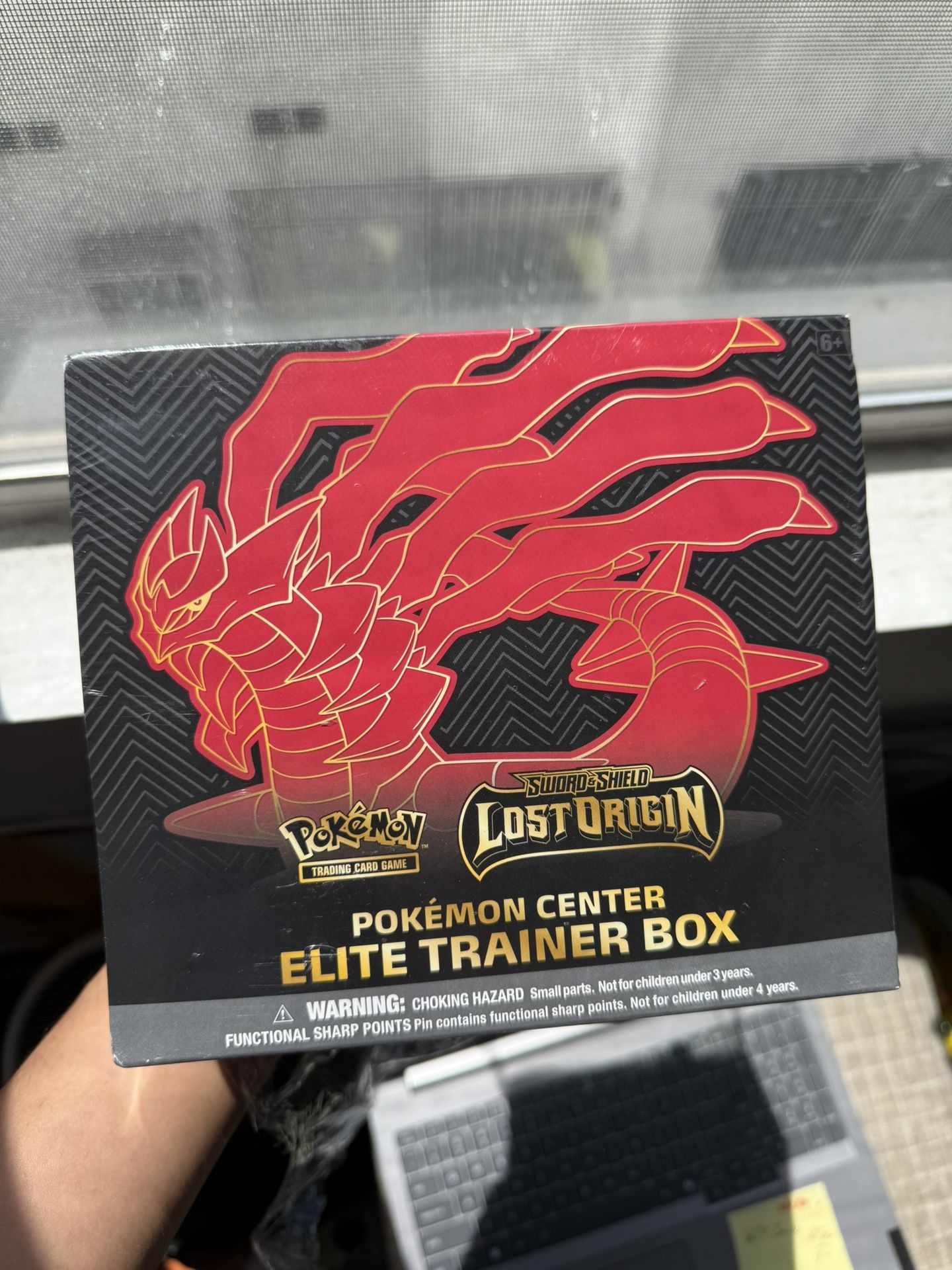 Los Origin ETB PC Pokemon Center