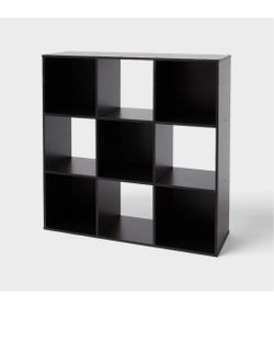 9 shelves in good condition…$30 Dlls FIRM …ask for address when you’re ready to pick up …