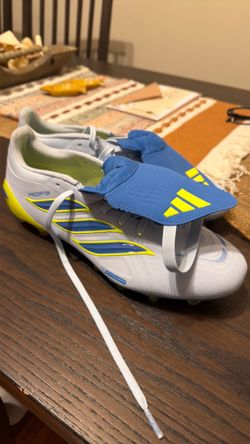Size 9.5 Predator, Pro Ice Cold