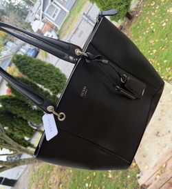 Guess Purse New With Tags 