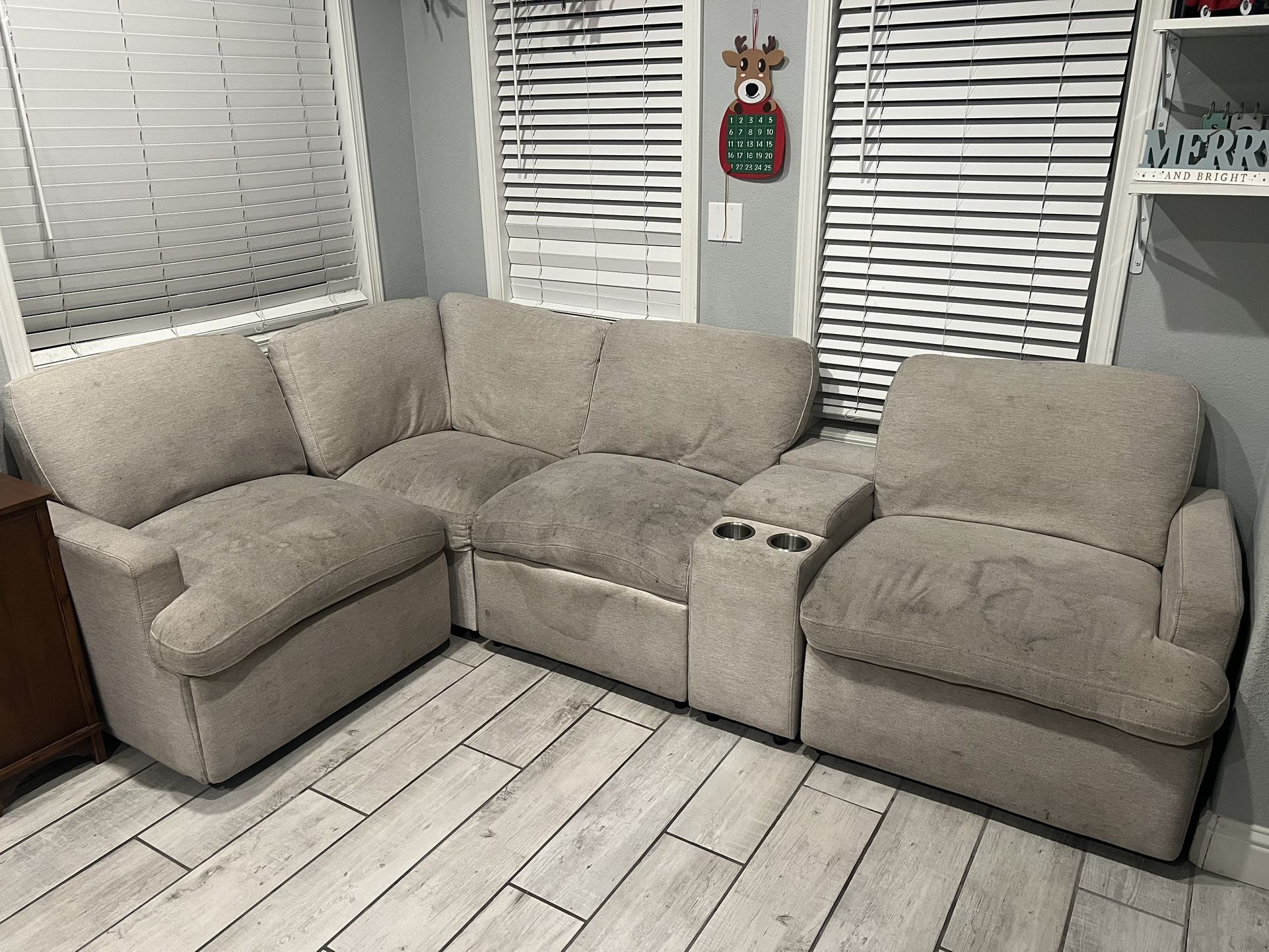 Free Sectional Couch 