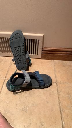 Big kid size 4 water shoes / sandals