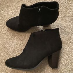 Black booties (Size 7)