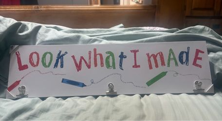 KIDS SIGN FOR ART BRAND NEW!