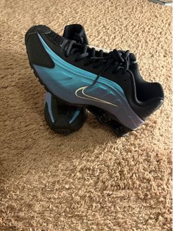 Nike Shox Grade School Size 6