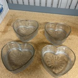 Vintage Heart-shaped Candy Dish With Beautiful Design. Lot of 4 6”