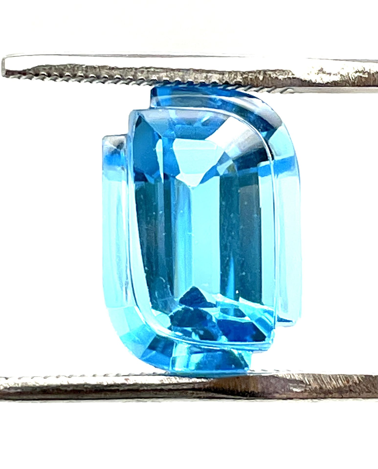 13.2 Carat Blue Topaz Gemstone