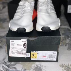 ADIDAS NMD SIZE 6.5Y// 9/10 CONDITION